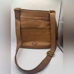 Fossil Morgan Traveler Crossbody Bag Tan Pebbled Leather Top Zip